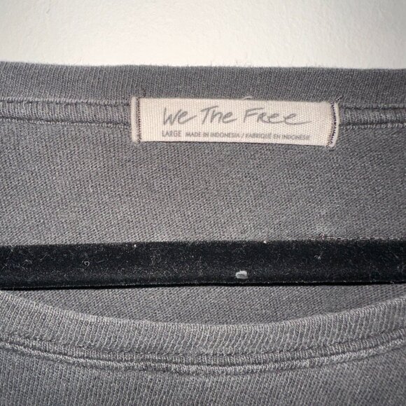 We The Free Faded Charcoal Asymmetrical Poncho Top | Boho Oversized Ruffle Sleev - Picture 4 of 6